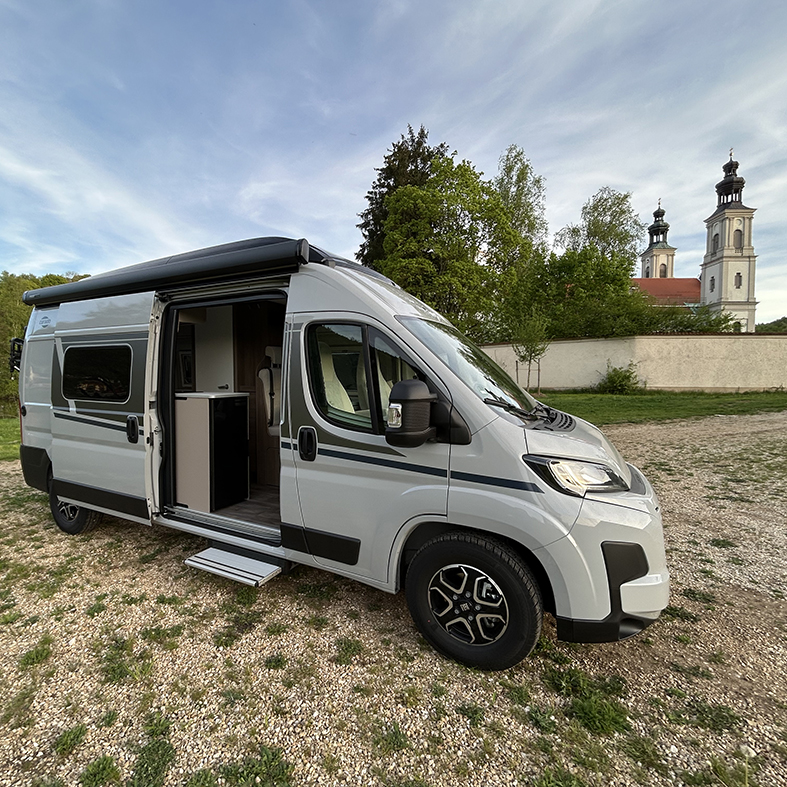 Seitenansicht des Carado Campervan 600 Pro